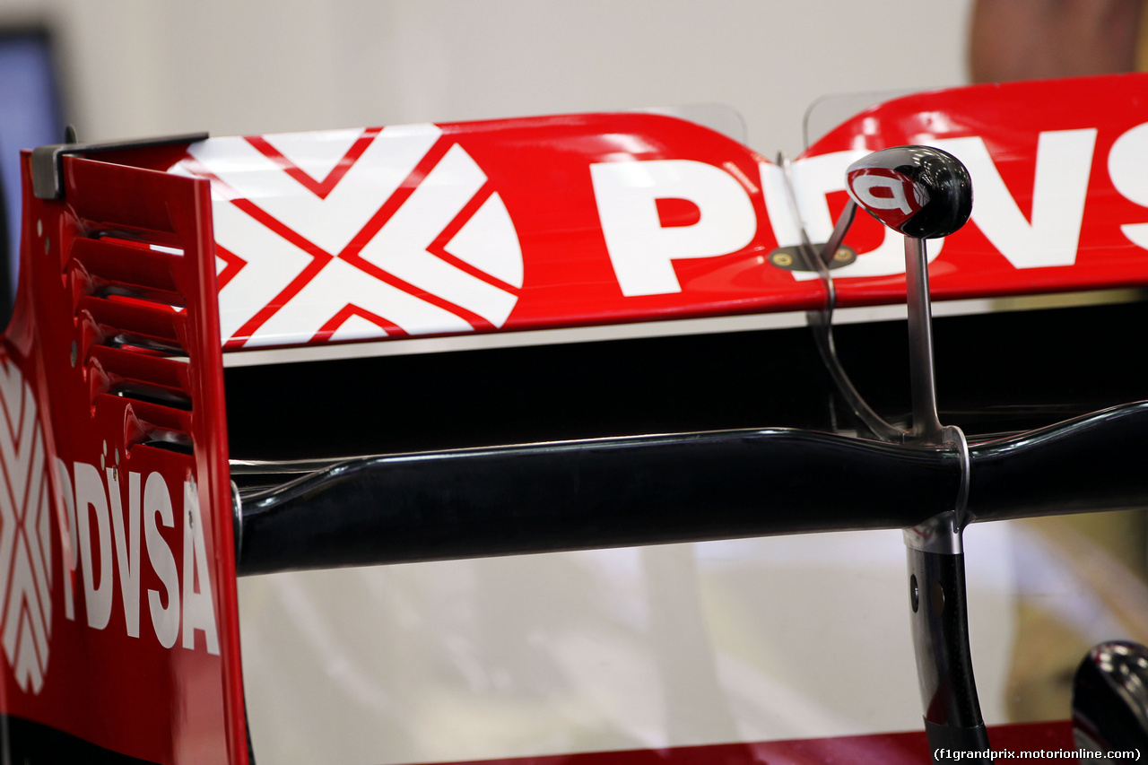 TEST F1 BAHRAIN 19 FEBBRAIO, Lotus F1 E22 rear wing detail.
19.02.2014. Formula One Testing, Bahrain Test One, Day One, Sakhir, Bahrain.