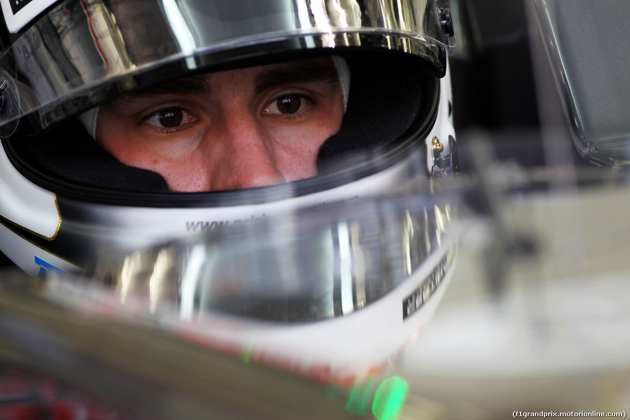 TEST F1 BAHRAIN 19 FEBBRAIO, Adrian Sutil (GER) Sauber C33.
19.02.2014. Formula One Testing, Bahrain Test One, Day One, Sakhir, Bahrain.