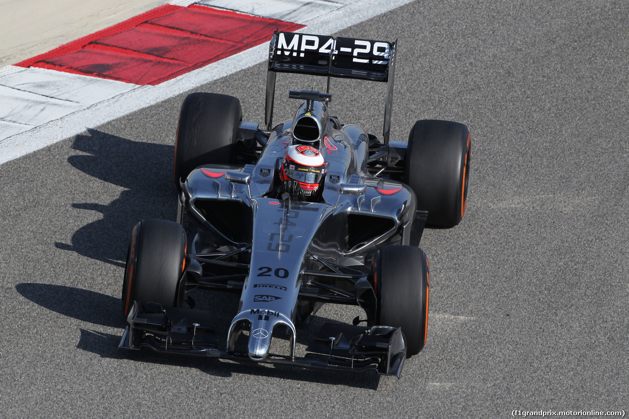 TEST F1 BAHRAIN 19 FEBBRAIO, Kevin Magnussen (DEN) McLaren MP4-29.
19.02.2014. Formula One Testing, Bahrain Test One, Day One, Sakhir, Bahrain.
