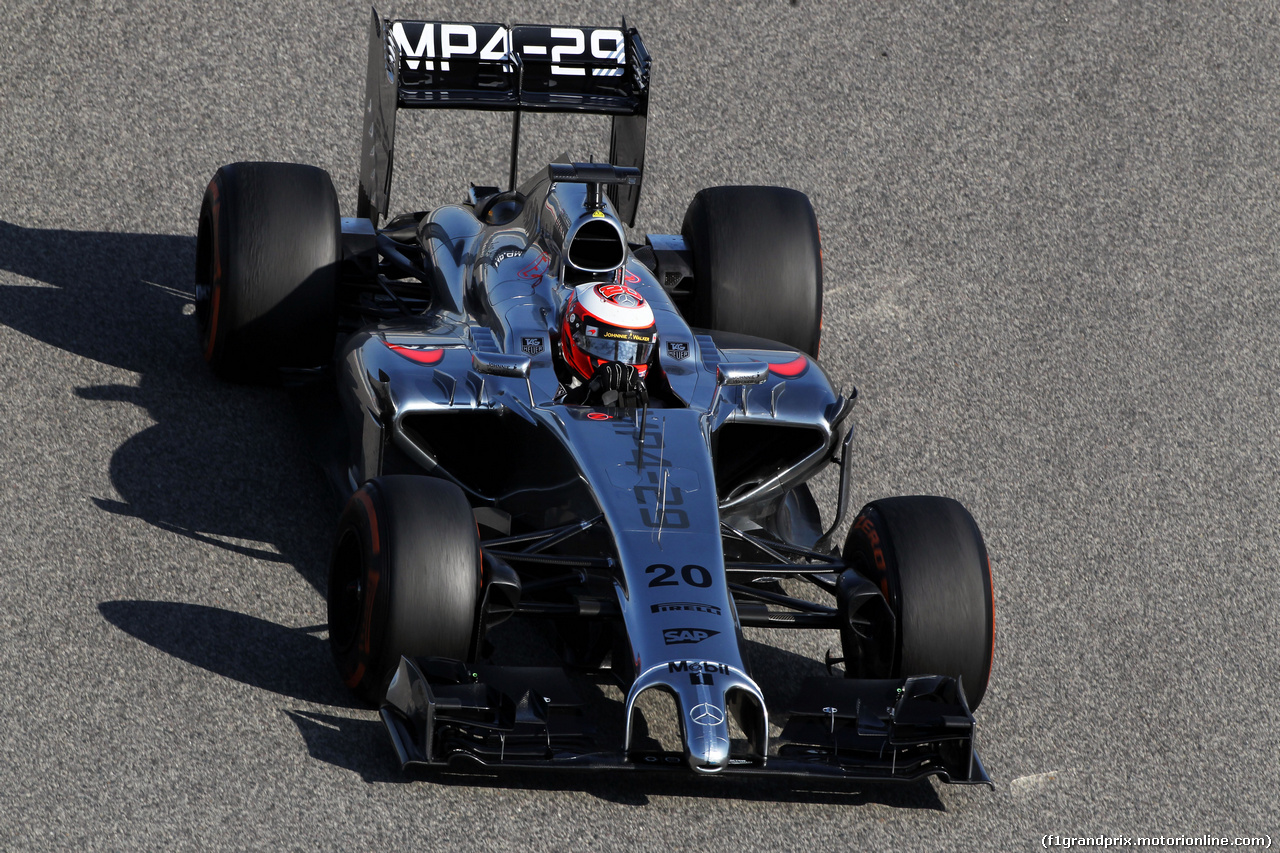 TEST F1 BAHRAIN 19 FEBBRAIO, Kevin Magnussen (DEN) McLaren MP4-29.
19.02.2014. Formula One Testing, Bahrain Test One, Day One, Sakhir, Bahrain.
