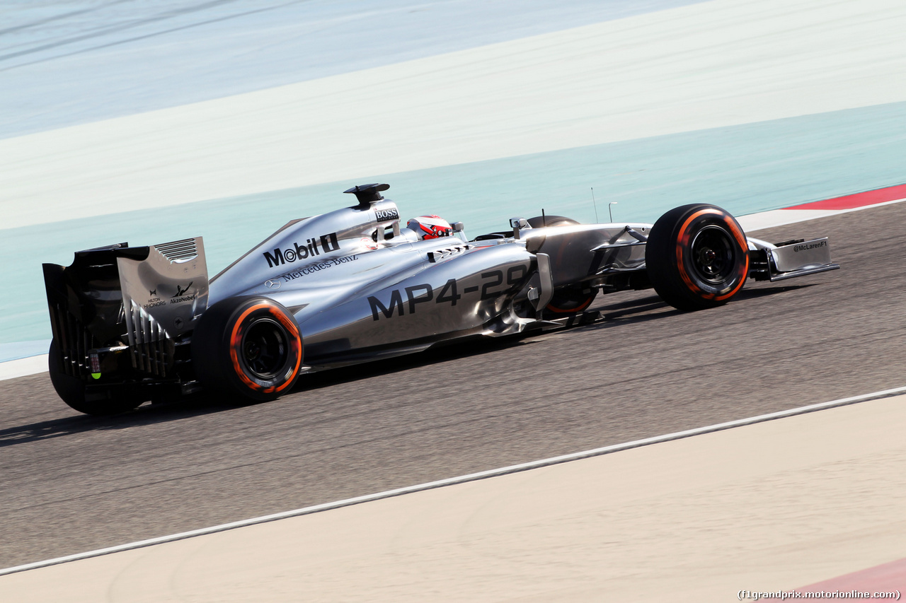TEST F1 BAHRAIN 19 FEBBRAIO, Kevin Magnussen (DEN) McLaren MP4-29.
19.02.2014. Formula One Testing, Bahrain Test One, Day One, Sakhir, Bahrain.