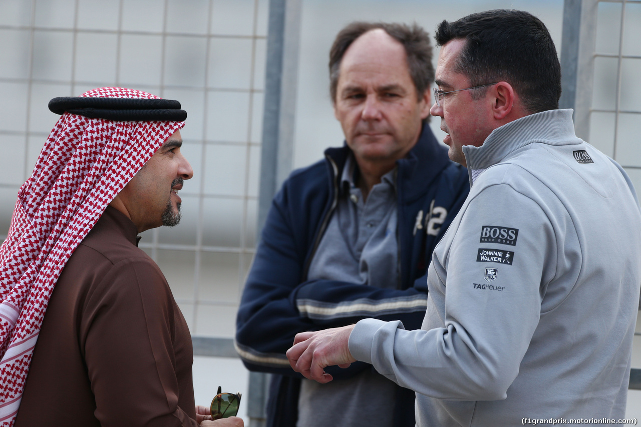TEST F1 BAHRAIN 19 FEBBRAIO, (L to R):HRH Prince Salman bin Hamad Al Khalifa, Crown Prince of Bahrain, with Gerhard Berger (AUT) e Eric Boullier (FRA) McLaren Racing Director.
19.02.2014. Formula One Testing, Bahrain Test One, Day One, Sakhir, Bahrain.