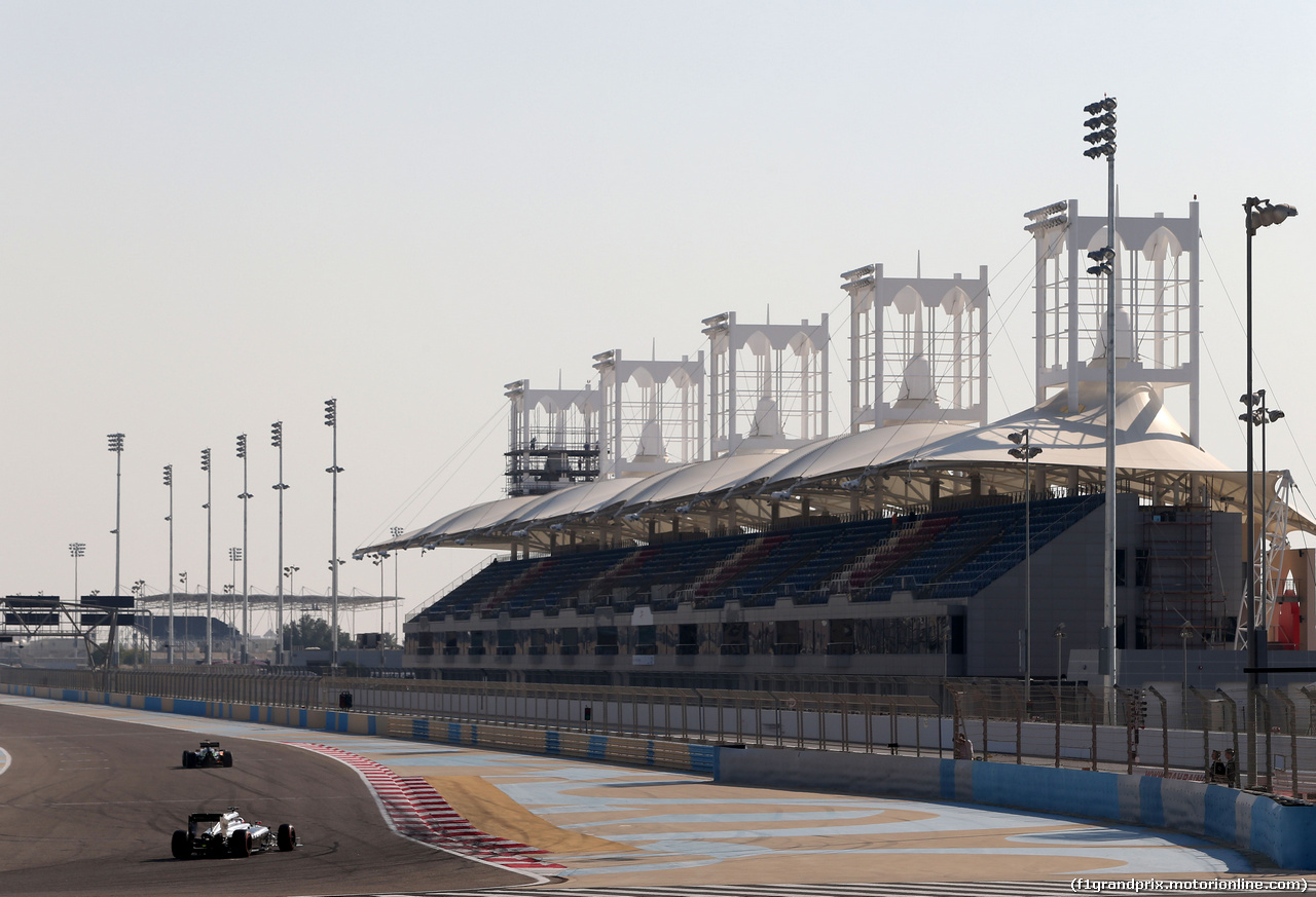 TEST F1 BAHRAIN 19 FEBBRAIO, Kevin Magnussen (DEN), McLaren F1 
19.02.2014. Formula One Testing, Bahrain Test One, Day One, Sakhir, Bahrain.