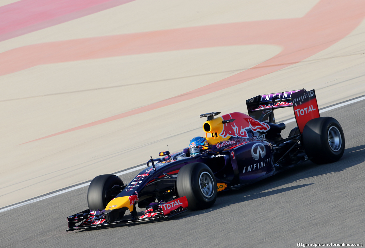 TEST F1 BAHRAIN 19 FEBBRAIO, Sebastian Vettel (GER), Red Bull Racing 
19.02.2014. Formula One Testing, Bahrain Test One, Day One, Sakhir, Bahrain.