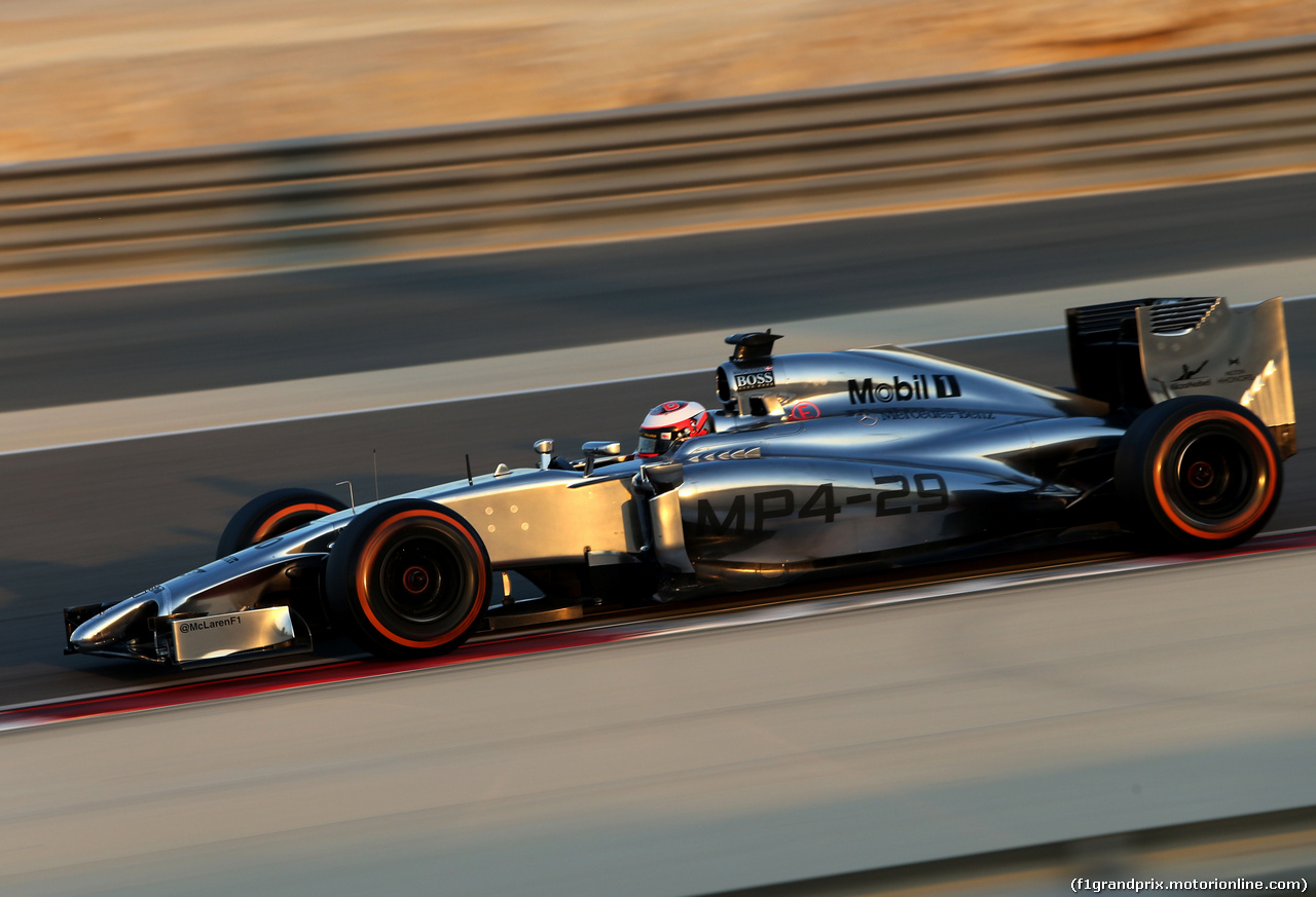 TEST F1 BAHRAIN 19 FEBBRAIO, Kevin Magnussen (DEN), McLaren F1 
19.02.2014. Formula One Testing, Bahrain Test One, Day One, Sakhir, Bahrain.