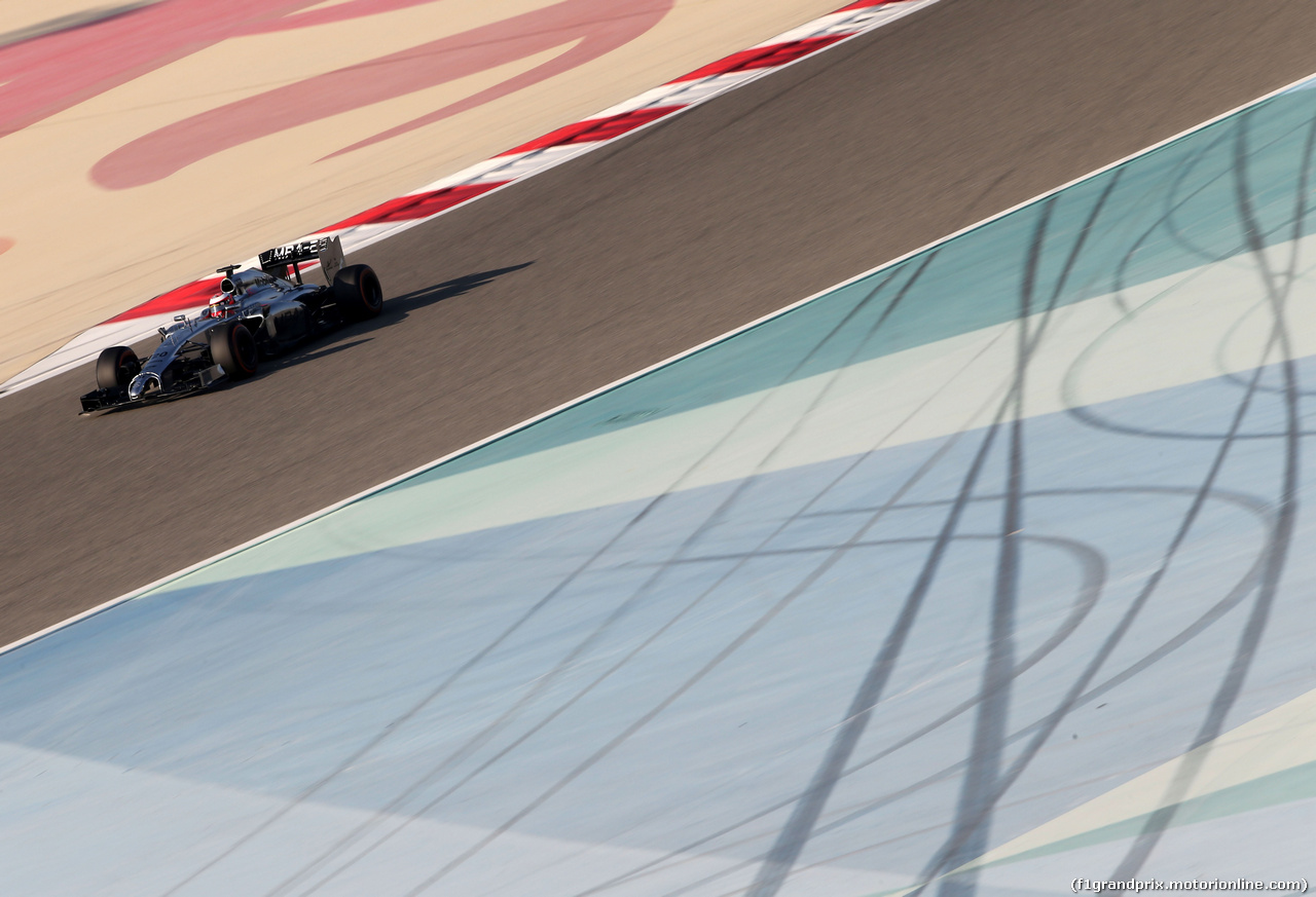 TEST F1 BAHRAIN 19 FEBBRAIO, Kevin Magnussen (DEN), McLaren F1 
19.02.2014. Formula One Testing, Bahrain Test One, Day One, Sakhir, Bahrain.
