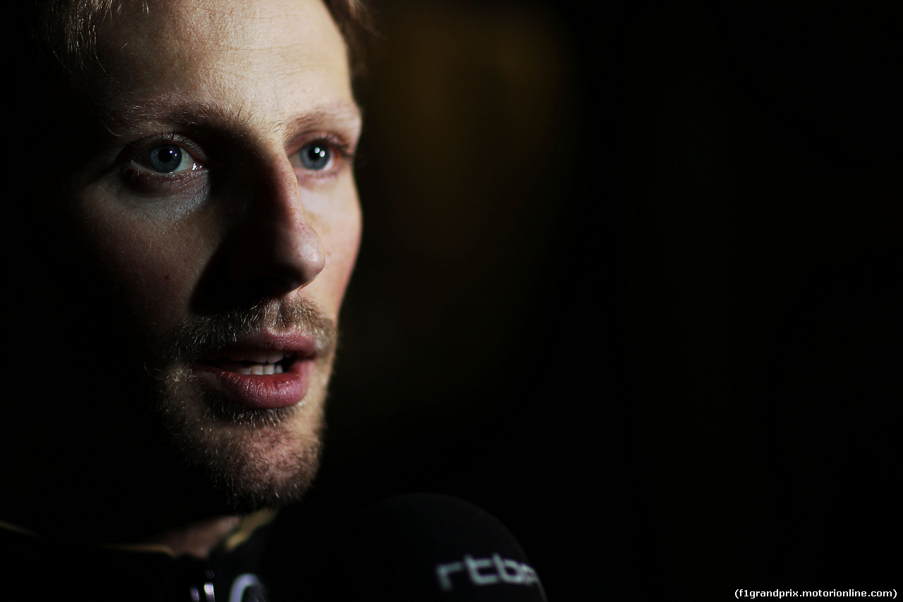 TEST F1 BAHRAIN 19 FEBBRAIO, Romain Grosjean (FRA) Lotus F1 Team.
19.02.2014. Formula One Testing, Bahrain Test One, Day One, Sakhir, Bahrain.