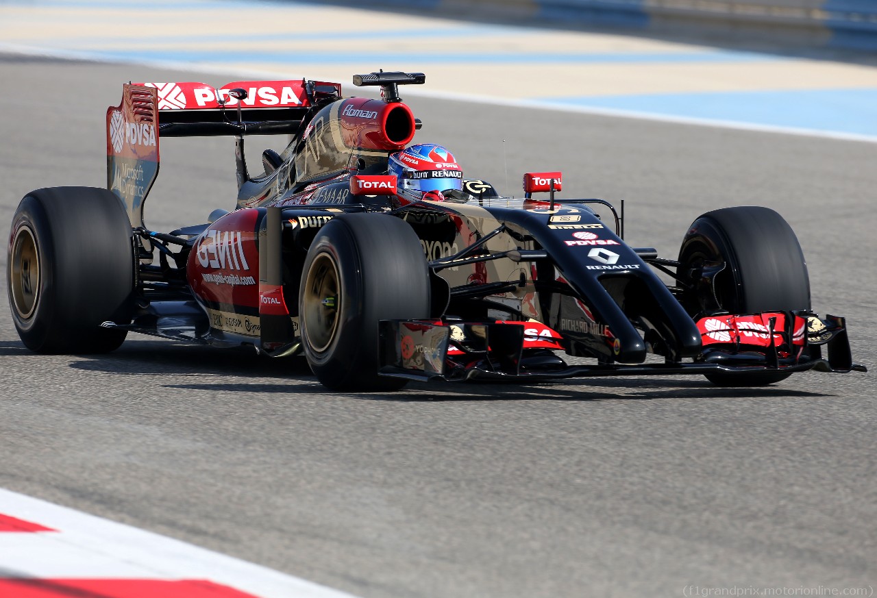 TEST F1 BAHRAIN 19 FEBBRAIO, Romain Grosjean (FRA), Lotus F1 Team 
19.02.2014. Formula One Testing, Bahrain Test One, Day One, Sakhir, Bahrain.