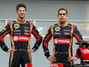 TEST F1 BAHRAIN 20 FEBBRAIO, (L to R): Romain Grosjean (FRA) Lotus F1 Team e team mate Pastor Maldonado (VEN) Lotus F1 Team as the Lotus F1 E22 is officially unveiled.
20.02.2014. Formula One Testing, Bahrain Test One, Day Two, Sakhir, Bahrain.
