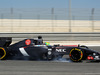 TEST F1 BAHRAIN 21 FEBBRAIO, Esteban Gutierrez (MEX) Sauber C33 locks up under braking.
21.02.2014. Formula One Testing, Bahrain Test One, Day Three, Sakhir, Bahrain.