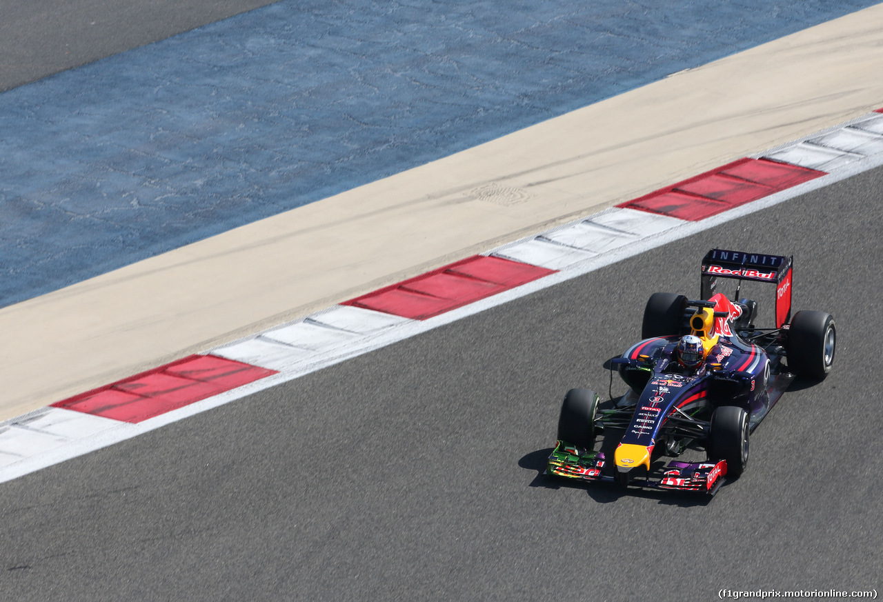 TEST F1 BAHRAIN 21 FEBBRAIO, Daniel Ricciardo (AUS), Red Bull Racing 
21.02.2014. Formula One Testing, Bahrain Test One, Day Three, Sakhir, Bahrain.