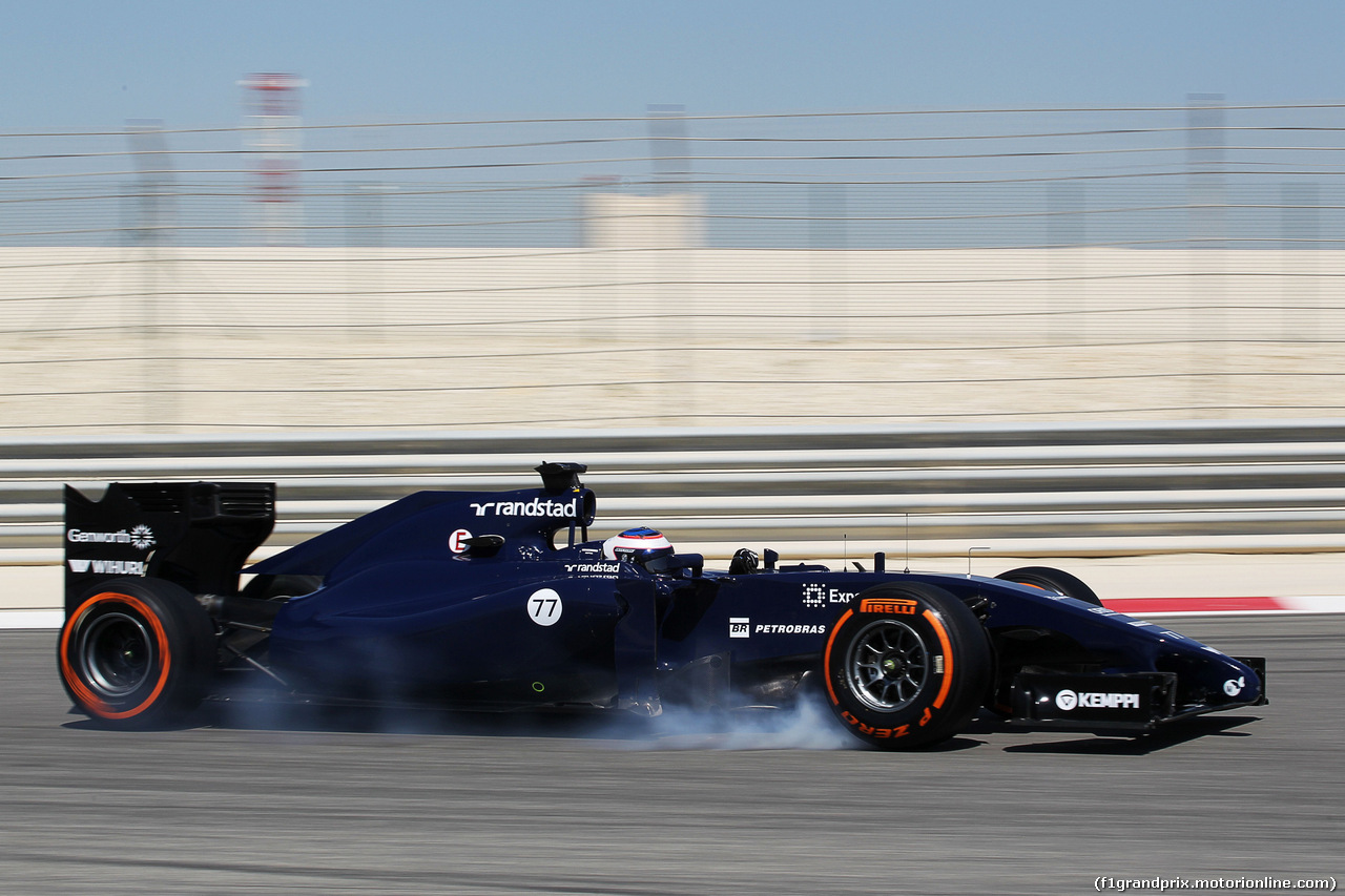 TEST F1 BAHRAIN 21 FEBBRAIO, Valtteri Bottas (FIN) Williams FW36 locks up under braking.
21.02.2014. Formula One Testing, Bahrain Test One, Day Three, Sakhir, Bahrain.
