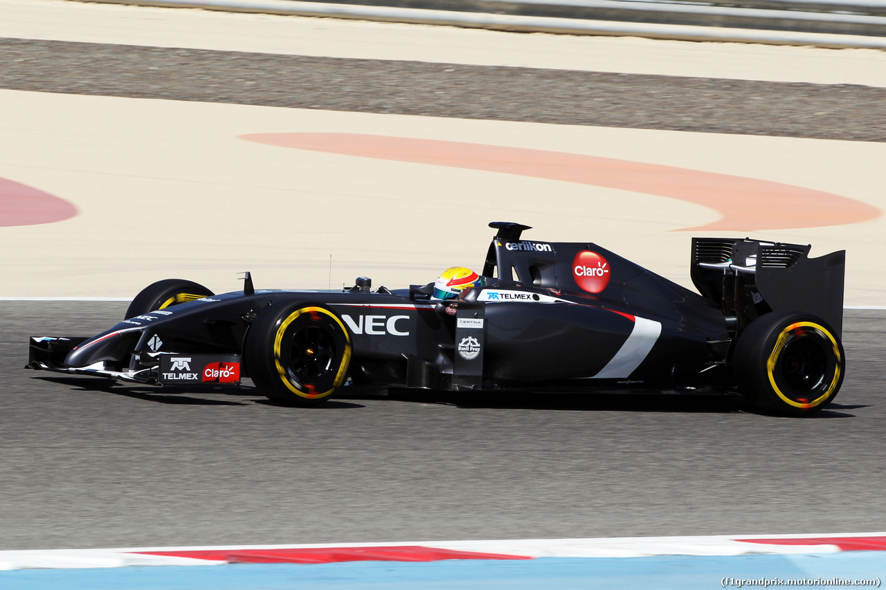 TEST F1 BAHRAIN 21 FEBBRAIO, Esteban Gutierrez (MEX) Sauber C33.
21.02.2014. Formula One Testing, Bahrain Test One, Day Three, Sakhir, Bahrain.