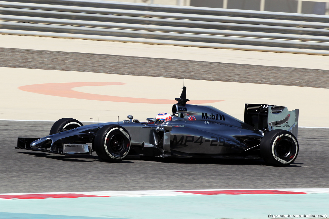 TEST F1 BAHRAIN 21 FEBBRAIO, Jenson Button (GBR) McLaren MP4-29.
21.02.2014. Formula One Testing, Bahrain Test One, Day Three, Sakhir, Bahrain.