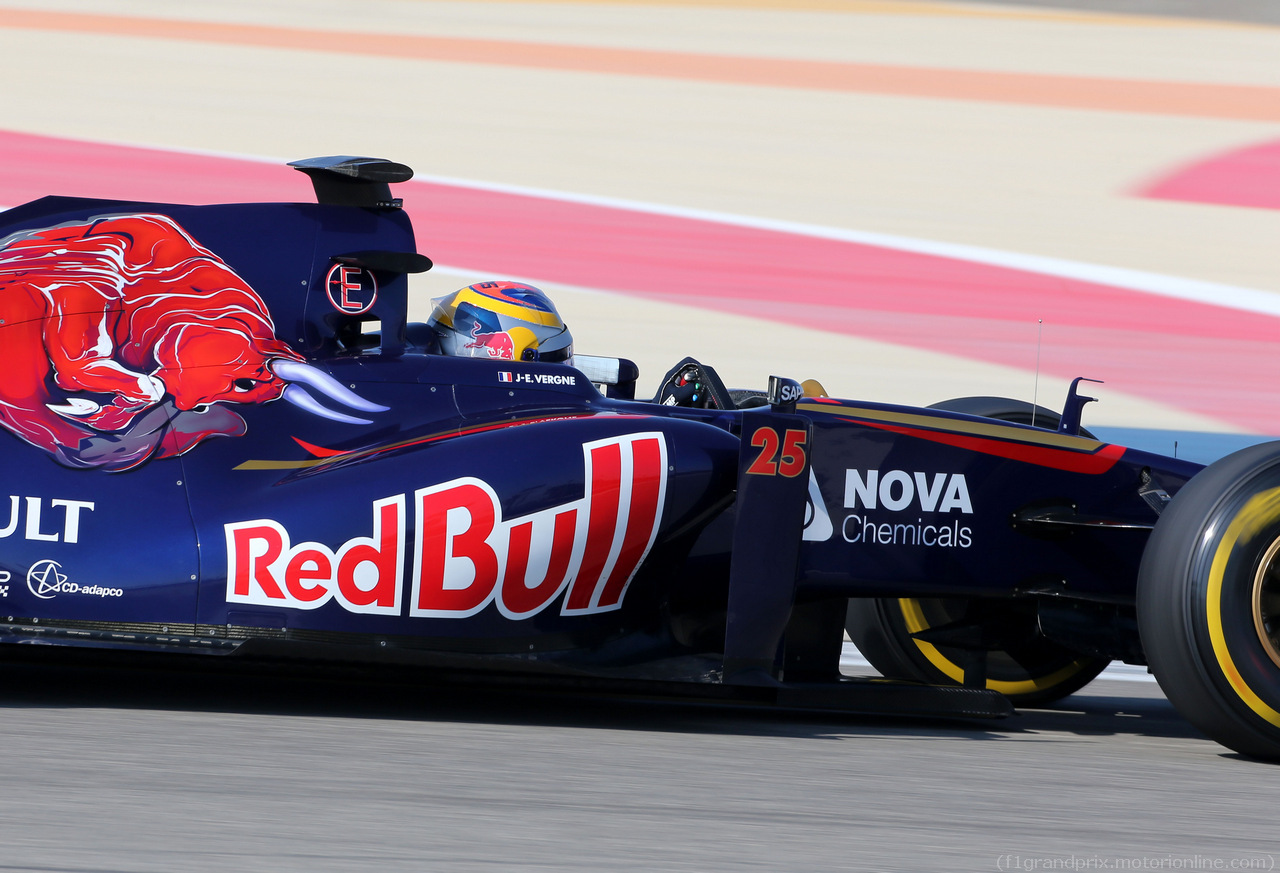TEST F1 BAHRAIN 22 FEBBRAIO, Jean-Eric Vergne (FRA), Scuderia Toro Rosso  
22.02.2014. Formula One Testing, Bahrain Test One, Day Four, Sakhir, Bahrain.