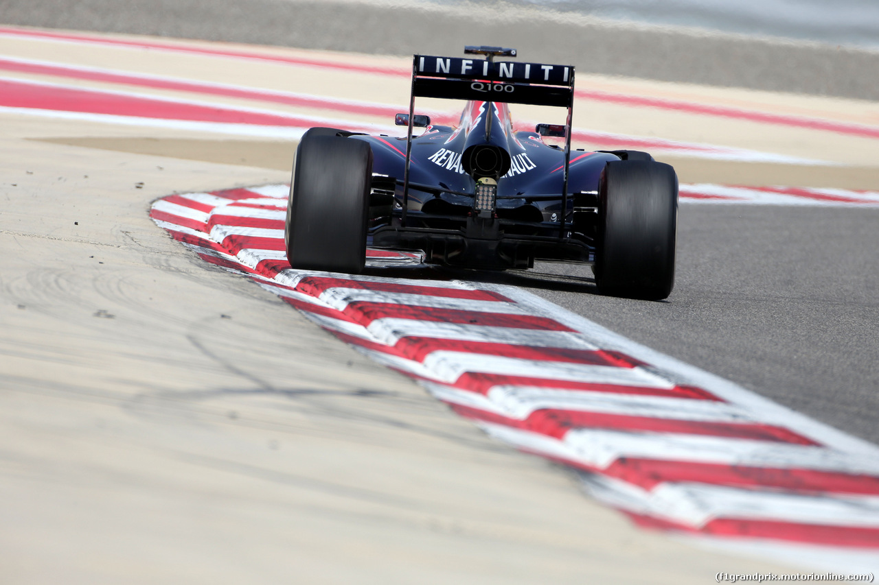 TEST F1 BAHRAIN 27 FEBBRAIO, Daniel Ricciardo (AUS), Red Bull Racing 
27.02.2014. Formula One Testing, Bahrain Test Two, Day One, Sakhir, Bahrain.