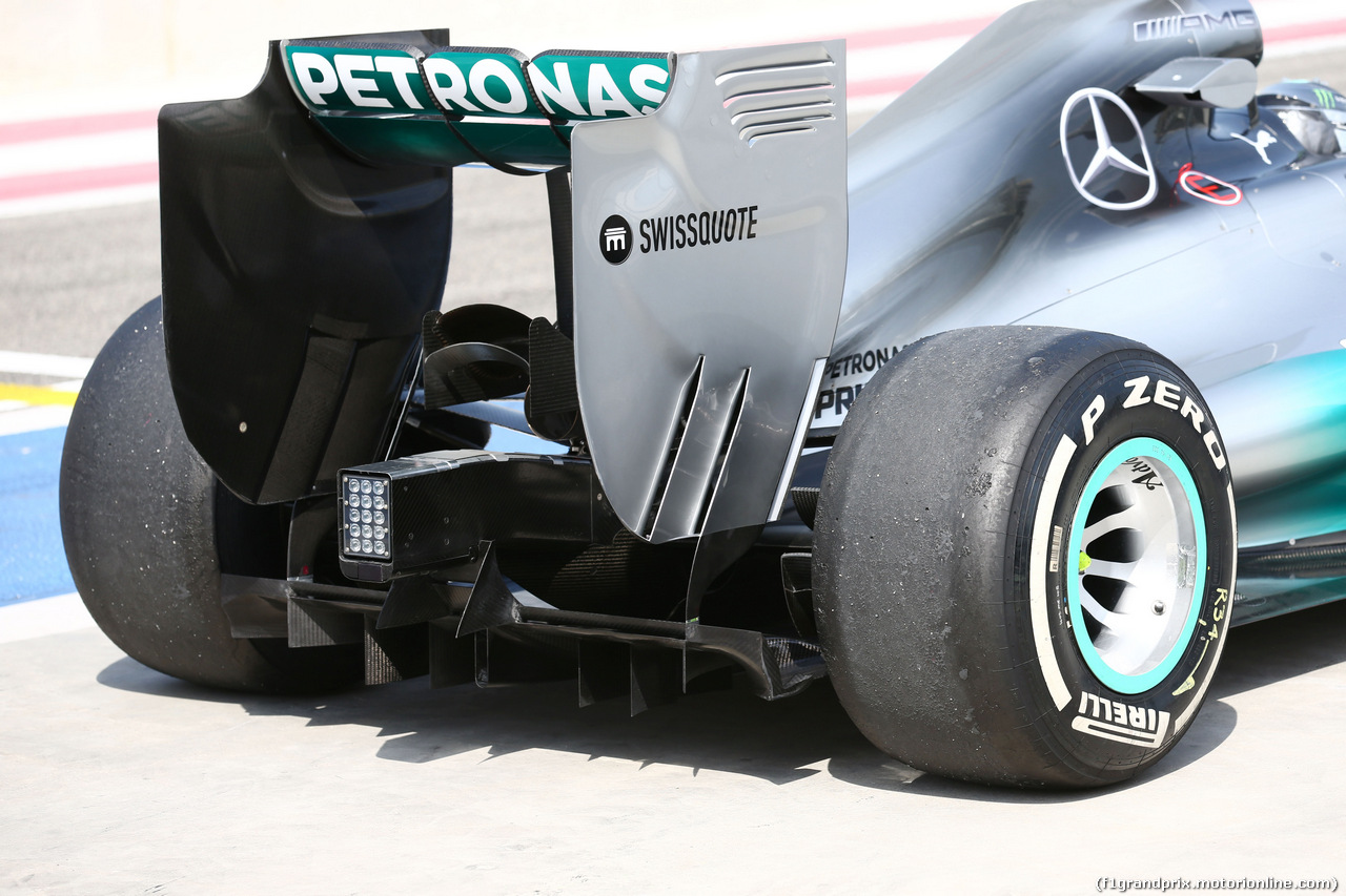 TEST F1 BAHRAIN 27 FEBBRAIO, Nico Rosberg (GER) Mercedes AMG F1 W05 rear wing e rear diffuser detail.
27.02.2014. Formula One Testing, Bahrain Test Two, Day One, Sakhir, Bahrain.