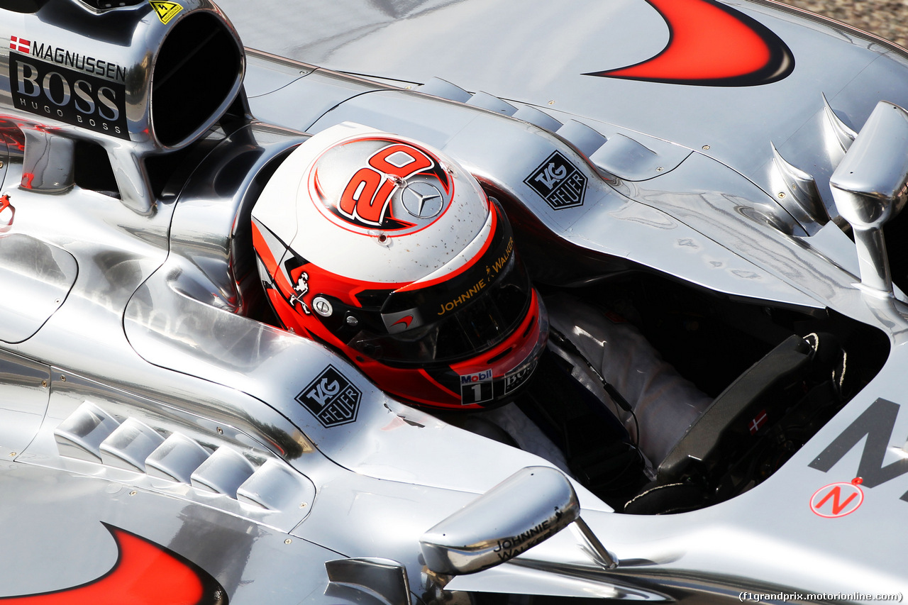 TEST F1 BAHRAIN 27 FEBBRAIO, Kevin Magnussen (DEN) McLaren MP4-29.
27.02.2014. Formula One Testing, Bahrain Test Two, Day One, Sakhir, Bahrain.