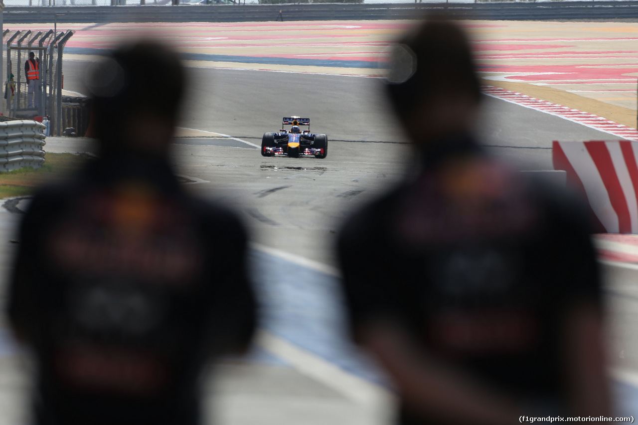 TEST F1 BAHRAIN 27 FEBBRAIO, Daniel Ricciardo (AUS), Red Bull Racing 
27.02.2014. Formula One Testing, Bahrain Test Two, Day One, Sakhir, Bahrain.