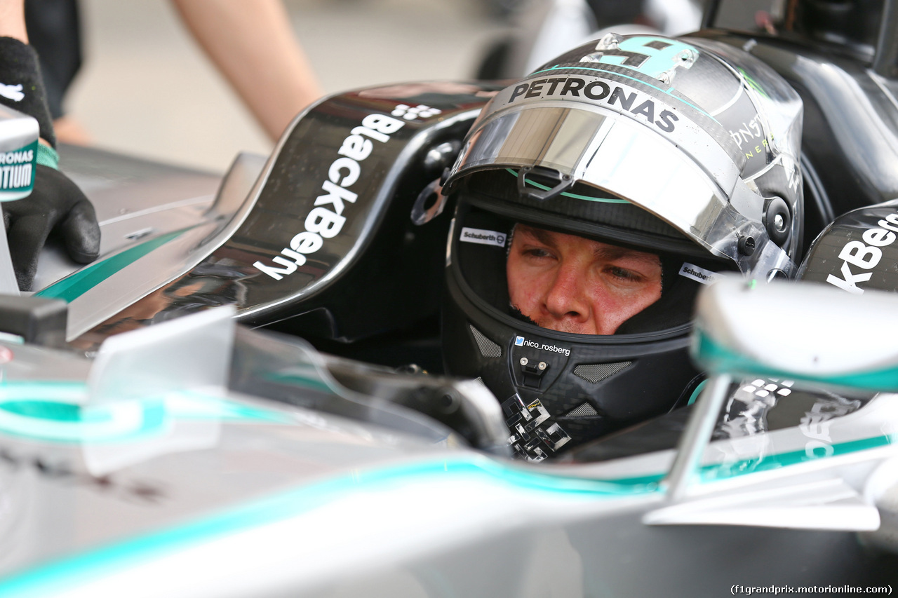 TEST F1 BAHRAIN 27 FEBBRAIO, Nico Rosberg (GER) Mercedes AMG F1 W05.
27.02.2014. Formula One Testing, Bahrain Test Two, Day One, Sakhir, Bahrain.