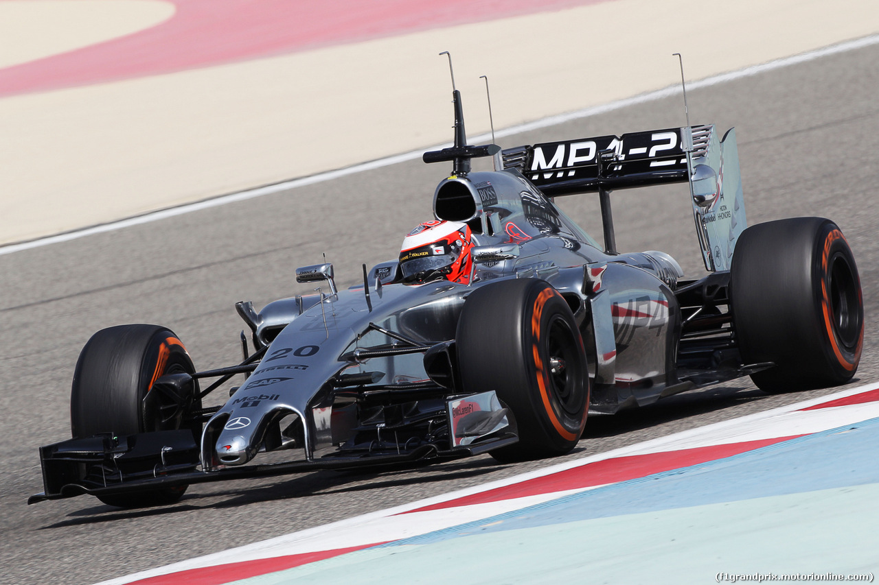 TEST F1 BAHRAIN 27 FEBBRAIO, Kevin Magnussen (DEN) McLaren MP4-29.
27.02.2014. Formula One Testing, Bahrain Test Two, Day One, Sakhir, Bahrain.