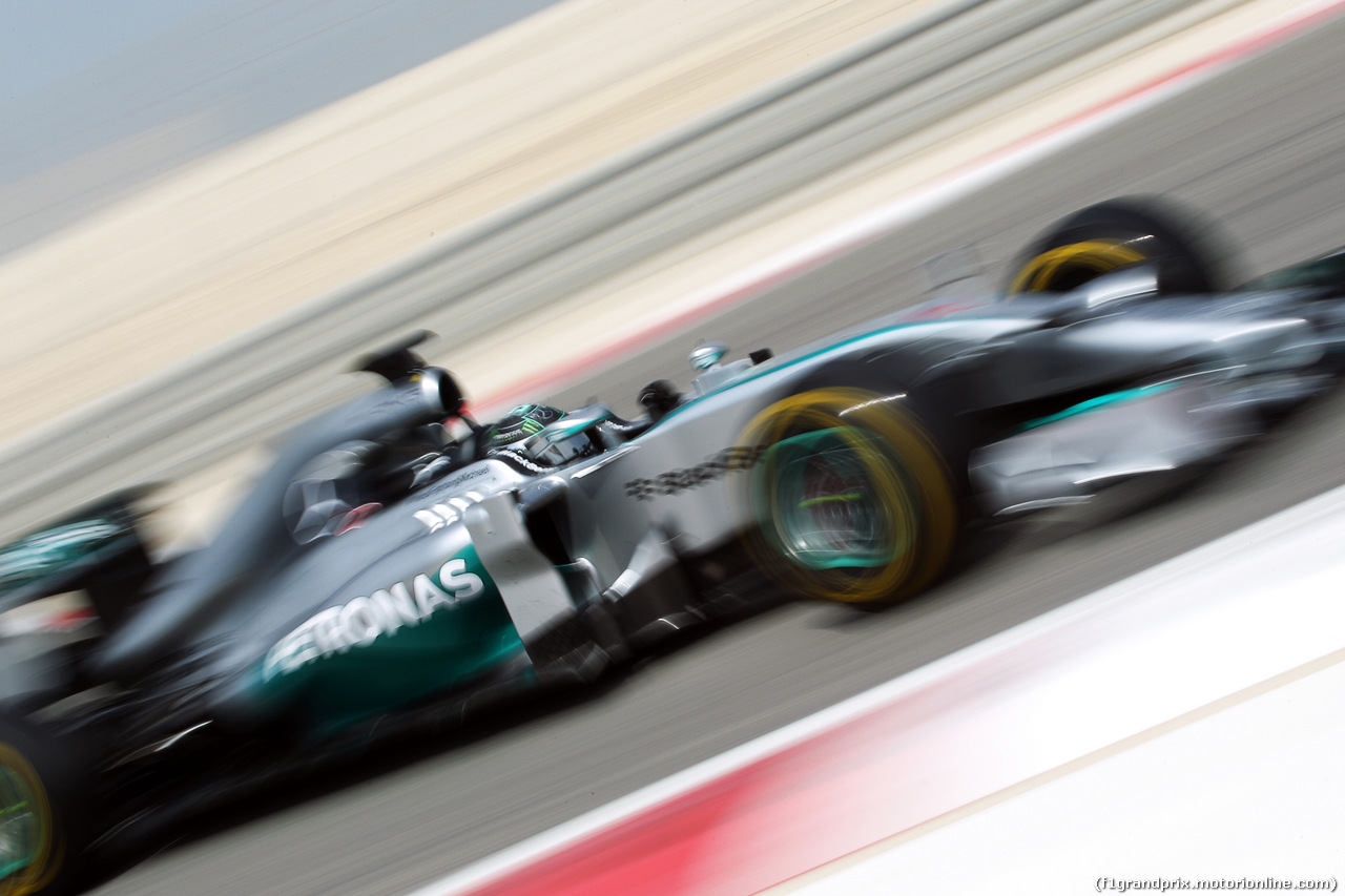 TEST F1 BAHRAIN 27 FEBBRAIO, Nico Rosberg (GER) Mercedes AMG F1 W05.
27.02.2014. Formula One Testing, Bahrain Test Two, Day One, Sakhir, Bahrain.