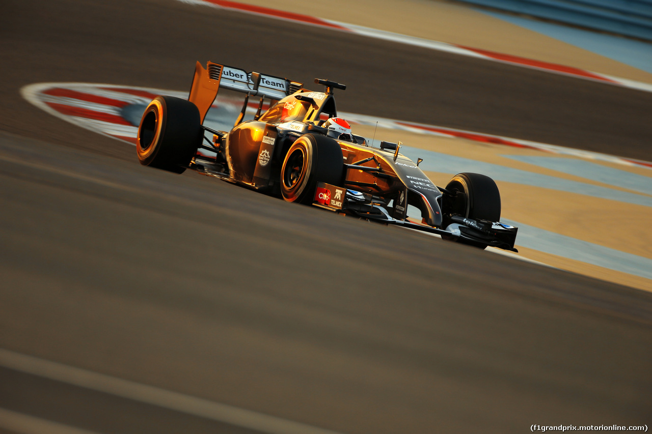 TEST F1 BAHRAIN 27 FEBBRAIO, Adrian Sutil (GER), Sauber F1 Team 
27.02.2014. Formula One Testing, Bahrain Test Two, Day One, Sakhir, Bahrain.