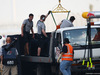 TEST F1 BAHRAIN 28 FEBBRAIO, The Mercedes AMG F1 W05 of Lewis Hamilton (GBR) Mercedes AMG F1 is recovered back to the pits on the back of a truck.
28.02.2014. Formula One Testing, Bahrain Test Two, Day Two, Sakhir, Bahrain.