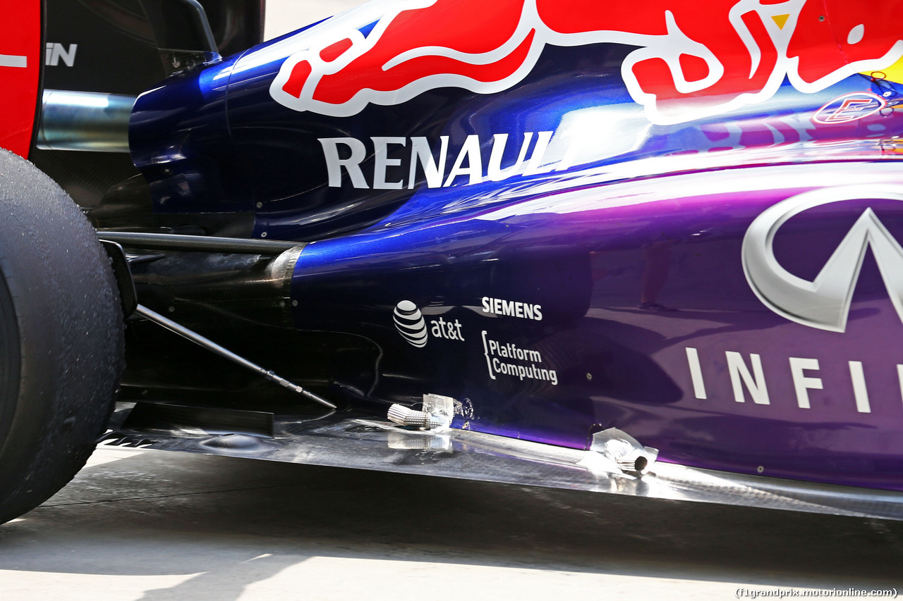 TEST F1 BAHRAIN 28 FEBBRAIO, Daniel Ricciardo (AUS) Red Bull Racing RB10 sidepod detail.
28.02.2014. Formula One Testing, Bahrain Test Two, Day Two, Sakhir, Bahrain.