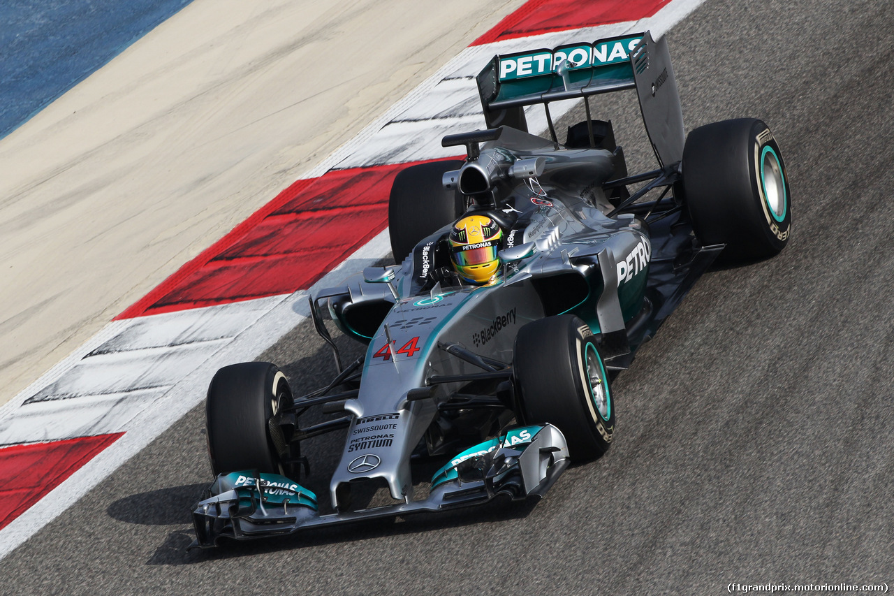 TEST F1 BAHRAIN 28 FEBBRAIO, Lewis Hamilton (GBR) Mercedes AMG F1 W05.
28.02.2014. Formula One Testing, Bahrain Test Two, Day Two, Sakhir, Bahrain.