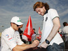 TEST F1 BAHRAIN 28 FEBBRAIO, Nico Hulkenberg (GER) Sahara Force India F1 signs autographs for the fans.
28.02.2014. Formula One Testing, Bahrain Test Two, Day Two, Sakhir, Bahrain.