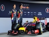 TEST F1 JEREZ 28 GENNAIO, (L to R): Sebastian Vettel (GER) Red Bull Racing e team mate Daniel Ricciardo (AUS) Red Bull Racing at the unveiling of the Red Bull Racing RB10.
28.01.2014. Formula One Testing, Day One, Jerez, Spain.