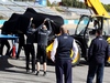 TEST F1 JEREZ 28 GENNAIO, FIA Delegates inspect the first corner after Lewis Hamilton (GBR) Mercedes AMG F1 crashed.
28.01.2014. Formula One Testing, Day One, Jerez, Spain.