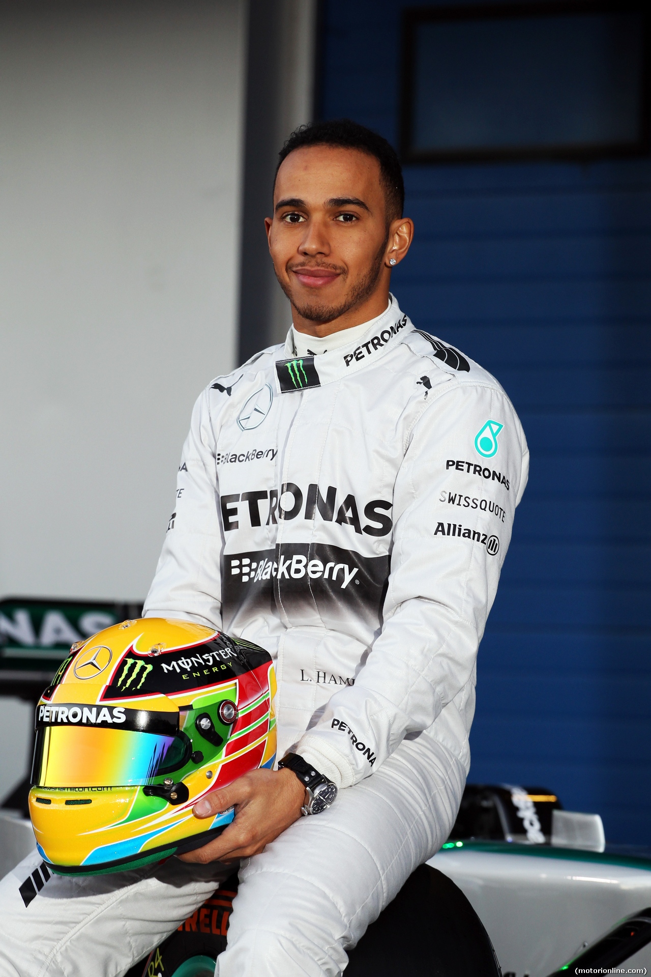 TEST F1 JEREZ 28 GENNAIO, Lewis Hamilton (GBR) Mercedes AMG F1 at the unveiling of the new Mercedes AMG F1 W05.
28.01.2014. Formula One Testing, Day One, Jerez, Spain.