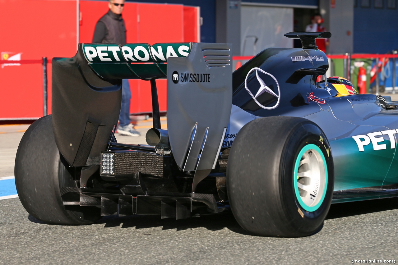 TEST F1 JEREZ 28 GENNAIO, Lewis Hamilton (GBR) Mercedes AMG F1 W05 rear diffuser detail.
28.01.2014. Formula One Testing, Day One, Jerez, Spain.