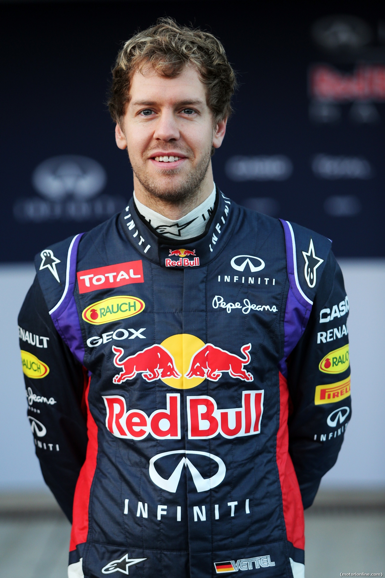 TEST F1 JEREZ 28 GENNAIO, Sebastian Vettel (GER) Red Bull Racing at the unveiling of the Red Bull Racing RB10.
28.01.2014. Formula One Testing, Day One, Jerez, Spain.