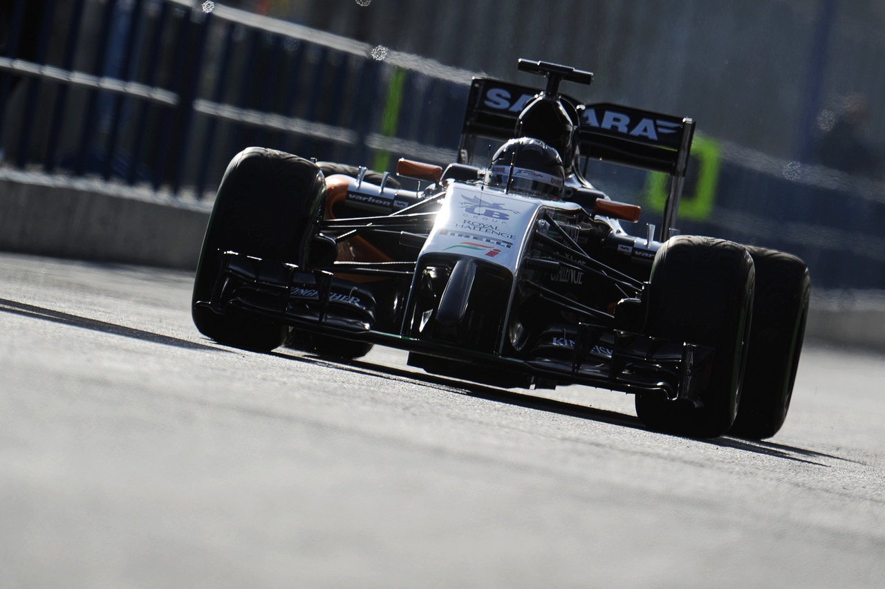 TEST F1 JEREZ 28 GENNAIO, Sergio Perez (MEX) Sahara Force India F1 VJM07.
28.01.2014. Formula One Testing, Day One, Jerez, Spain.