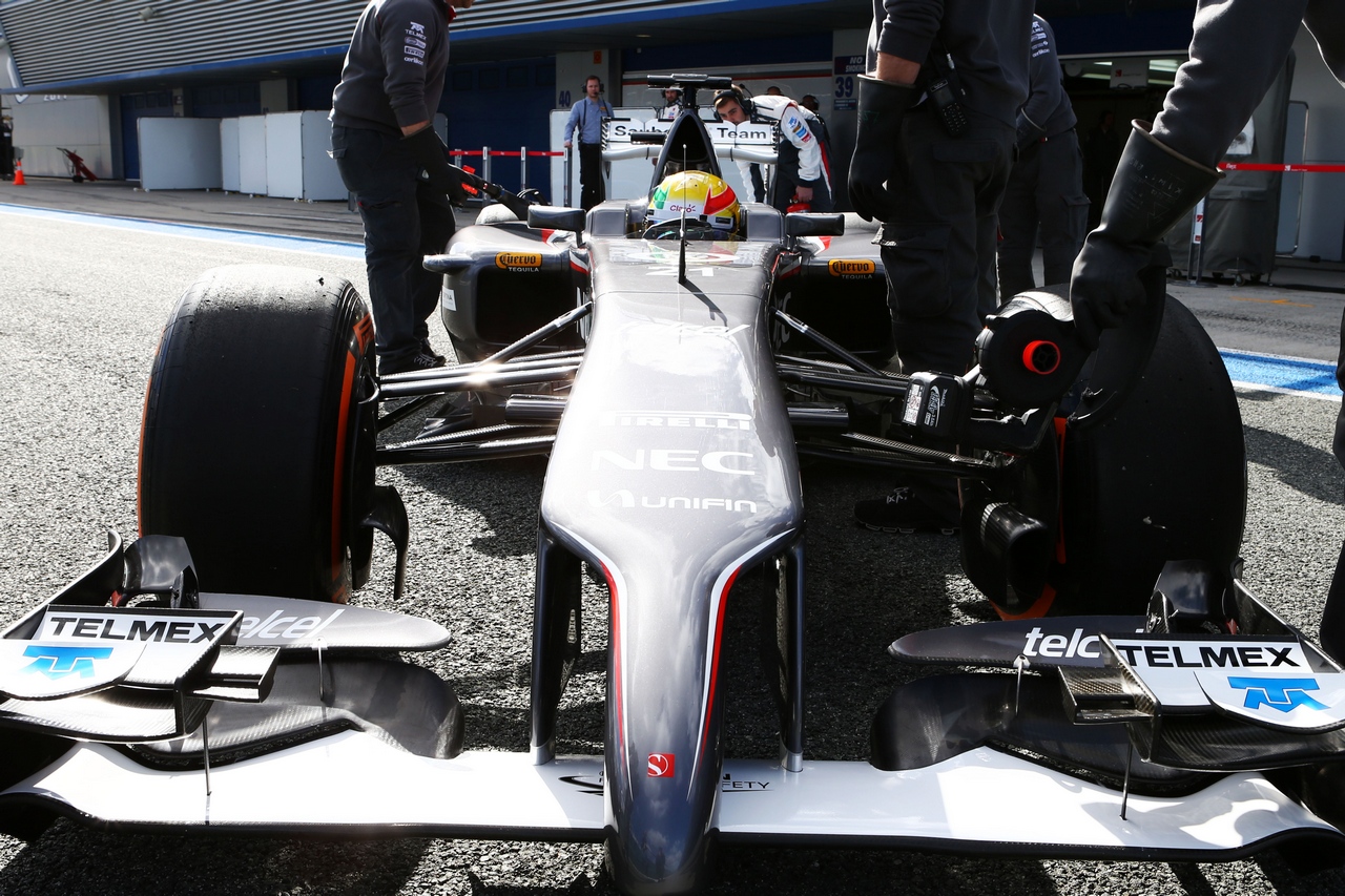TEST F1 JEREZ 28 GENNAIO, Esteban Gutierrez (MEX) Sauber C33.
28.01.2014. Formula One Testing, Day One, Jerez, Spain.