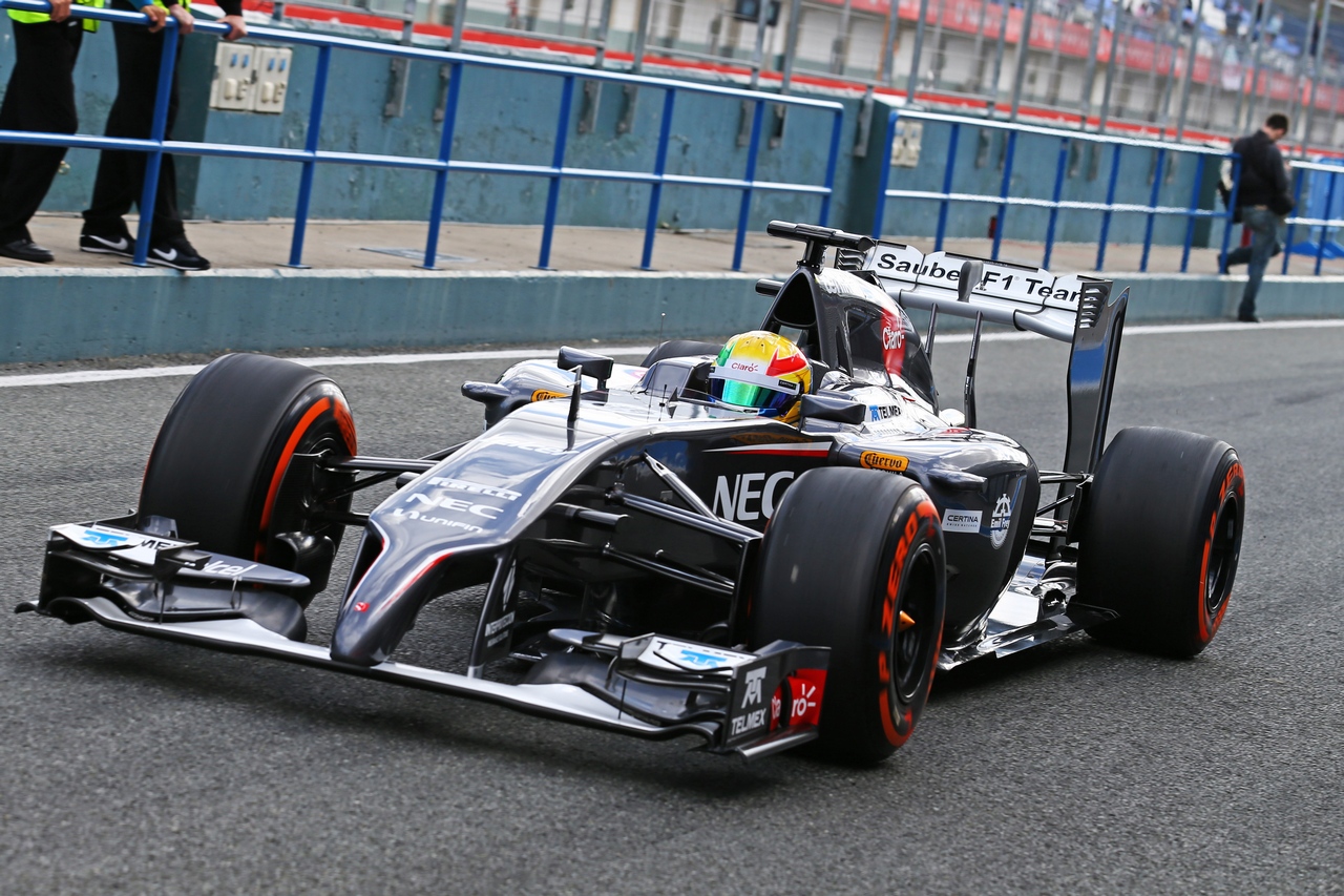TEST F1 JEREZ 28 GENNAIO, Esteban Gutierrez (MEX) Sauber C33.
28.01.2014. Formula One Testing, Day One, Jerez, Spain.