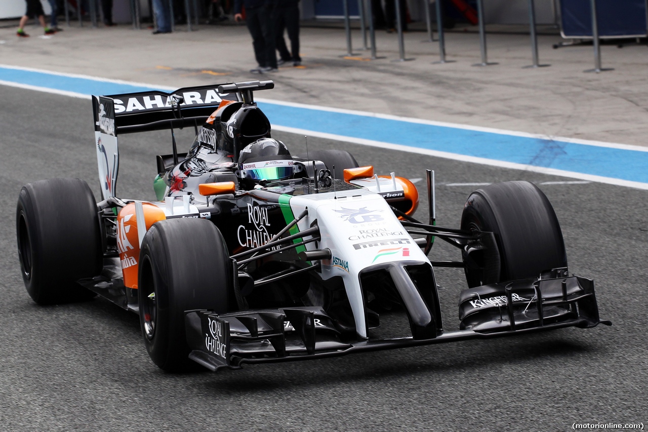 TEST F1 JEREZ 28 GENNAIO, Sergio Perez (MEX) Sahara Force India F1 VJM07.
28.01.2014. Formula One Testing, Day One, Jerez, Spain.