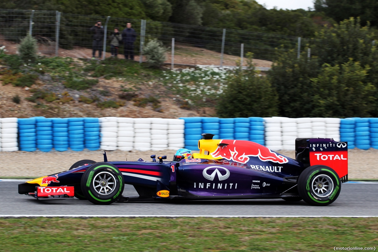 TEST F1 JEREZ 28 GENNAIO, Sebastian Vettel (GER) Red Bull Racing RB10.
28.01.2014. Formula One Testing, Day One, Jerez, Spain.