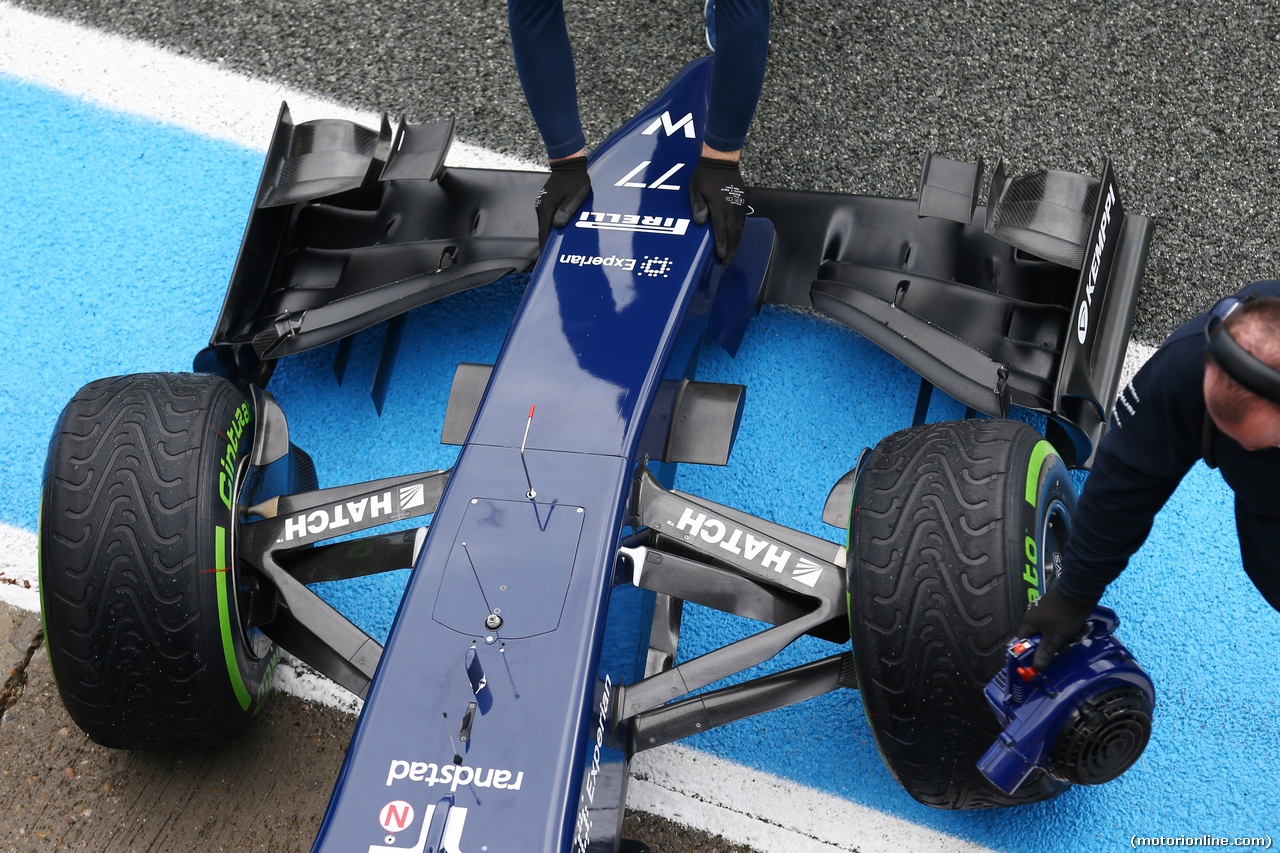 TEST F1 JEREZ 29 GENNAIO, Williams FW36 front wing, nosecone e front suspension detail.
29.01.2014. Formula One Testing, Day Two, Jerez, Spain.