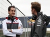 F1-TEST JEREZ 29. JANUAR (v.l.n.r.): Adrian Sutil (GER) Sauber mit Giedo van der Garde (NLD) Sauber-Reservefahrer. 29.01.2014. Formel-XNUMX-Tests, Tag zwei, Jerez, Spanien.