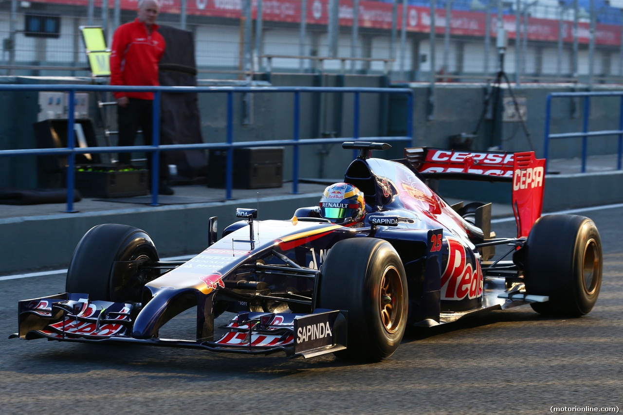 TEST F1 JEREZ 30 GENNAIO, Jean-Eric Vergne (FRA) Scuderia Toro Rosso STR9.
30.01.2014. Formula One Testing, Day Three, Jerez, Spain.