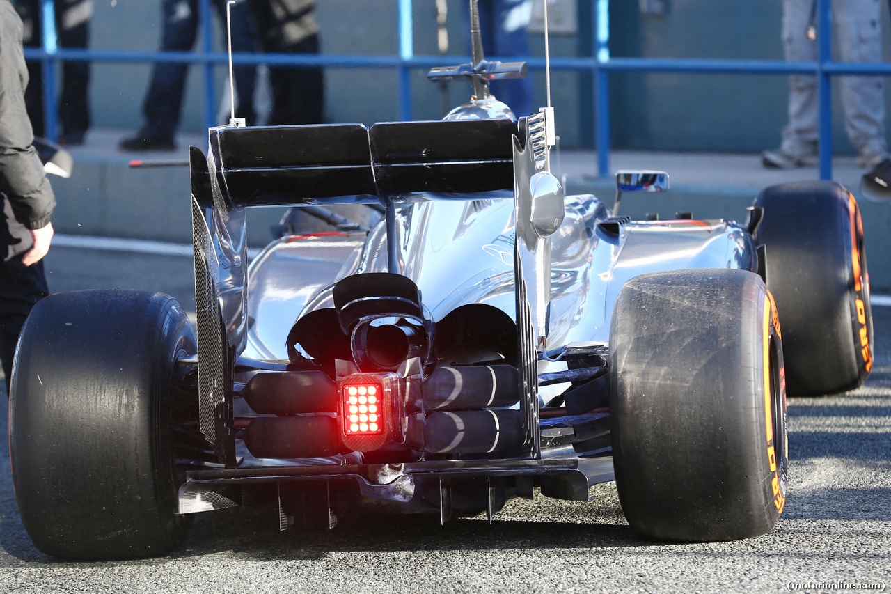 TEST F1 JEREZ 30 GENNAIO, Jenson Button (GBR) McLaren MP4-29 rear suspension blockers detail.
30.01.2014. Formula One Testing, Day Three, Jerez, Spain.