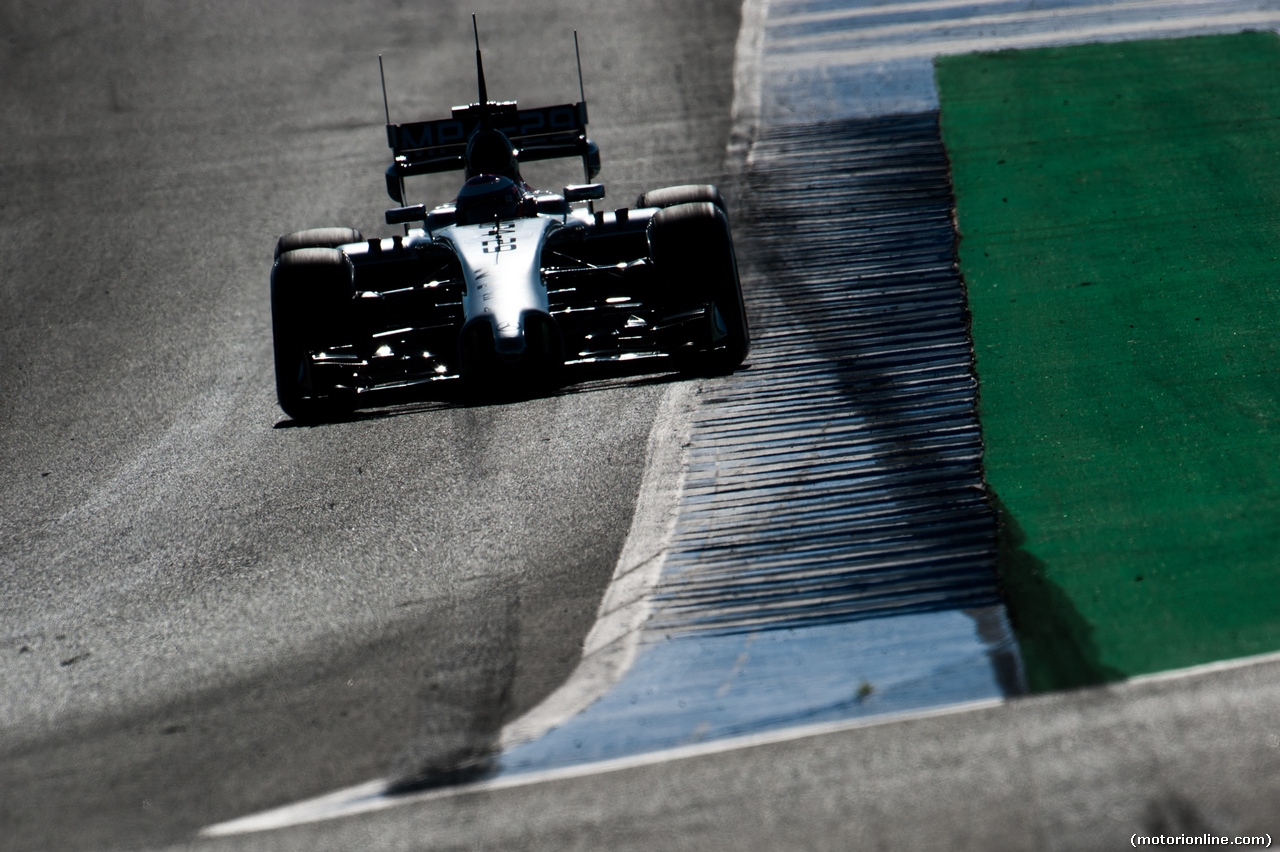 TEST F1 JEREZ 30 GENNAIO, Jenson Button (GBR) McLaren MP4-29.
30.01.2014. Formula One Testing, Day Three, Jerez, Spain.