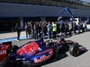 TEST F1 JEREZ 30 GENNAIO, Daniel Ricciardo (AUS), Red Bull Racing stops on track
30.01.2014. Formula One Testing, Day Three, Jerez, Spain.
