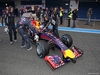 TEST F1 JEREZ 31 GENNAIO, Daniel Ricciardo (AUS) Red Bull Racing RB10 in the pits.
31.01.2014. Formula One Testing, Day Four, Jerez, Spain.