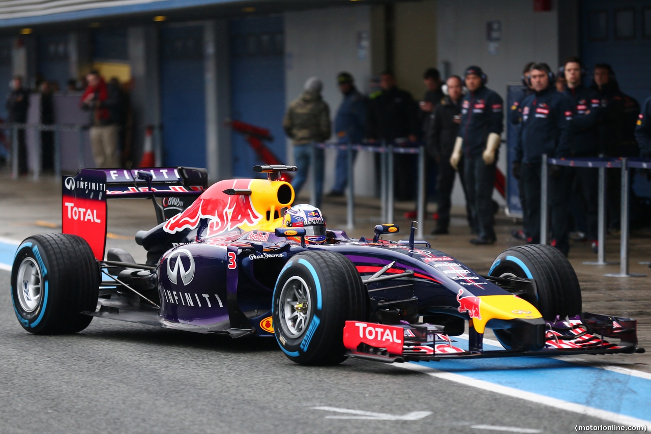 TEST F1 JEREZ 31 GENNAIO, Daniel Ricciardo (AUS) Red Bull Racing RB10.
31.01.2014. Formula One Testing, Day Four, Jerez, Spain.