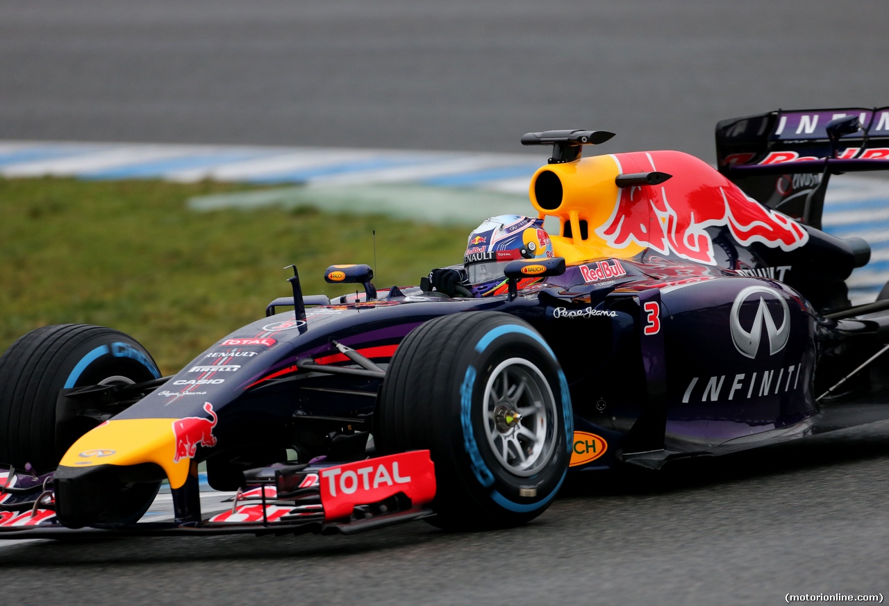 TEST F1 JEREZ 31 GENNAIO, Daniel Ricciardo (AUS), Red Bull Racing 
31.01.2014. Formula One Testing, Day Four, Jerez, Spain.